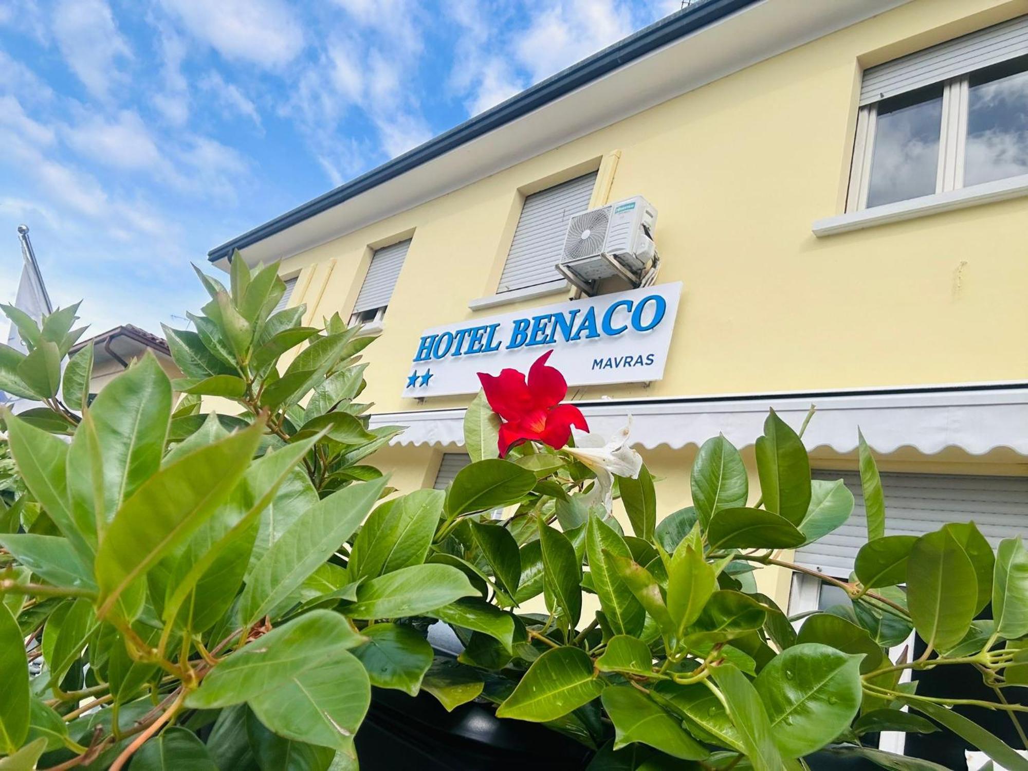 Hotel Benaco Mavras Пескьера-дель-Гарда Экстерьер фото