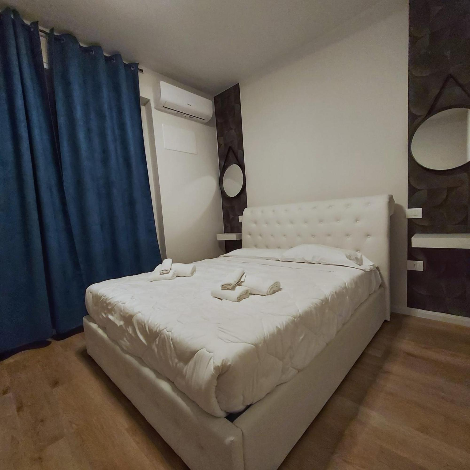 Hotel Benaco Mavras Пескьера-дель-Гарда Экстерьер фото